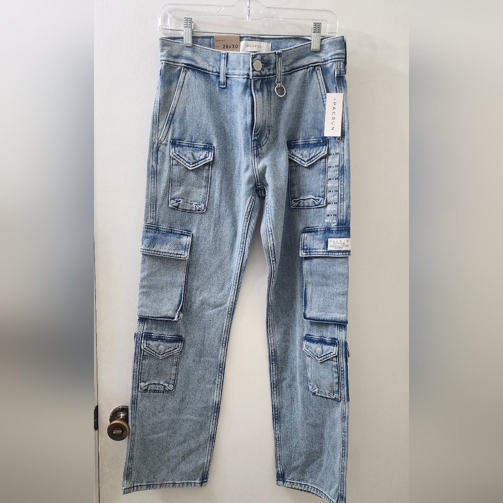 New Pacsun Light Wash Cargo Patch Pocket Jeans, Size‎ 28×30.